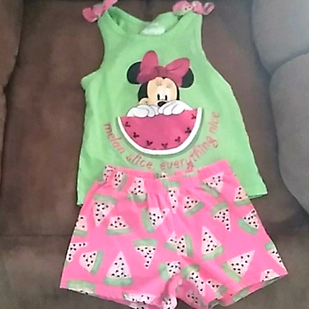 4t Disney junior minnie mouse top and short set